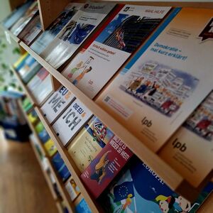 Infobroschüren und Lernmaterial zu Europa für Schulen und Universitäten